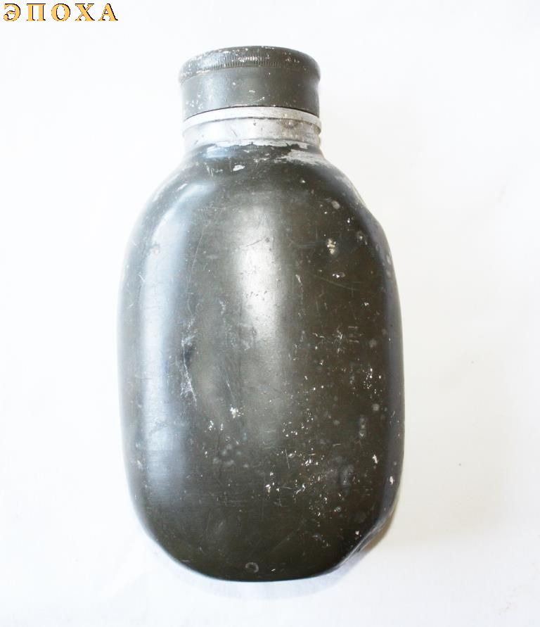 Алюминиевая фляга ёмкостью 0,75 л.