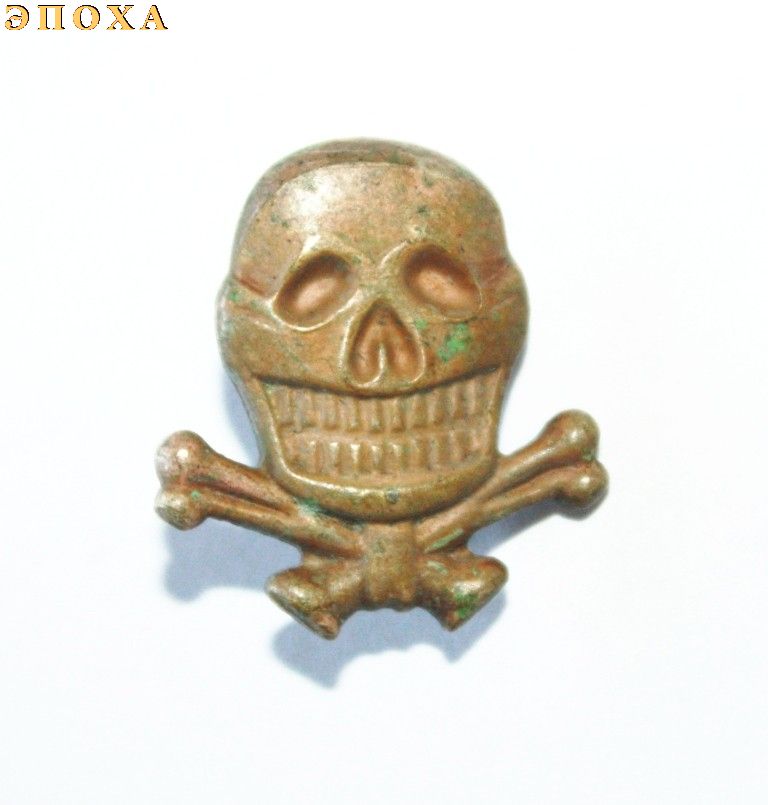 Фрачный знак Мертвая голова